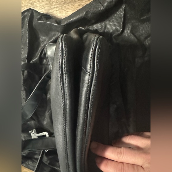 Authentic CHANEL Pre-Loved Luxury Bag - Picture 8 of 14